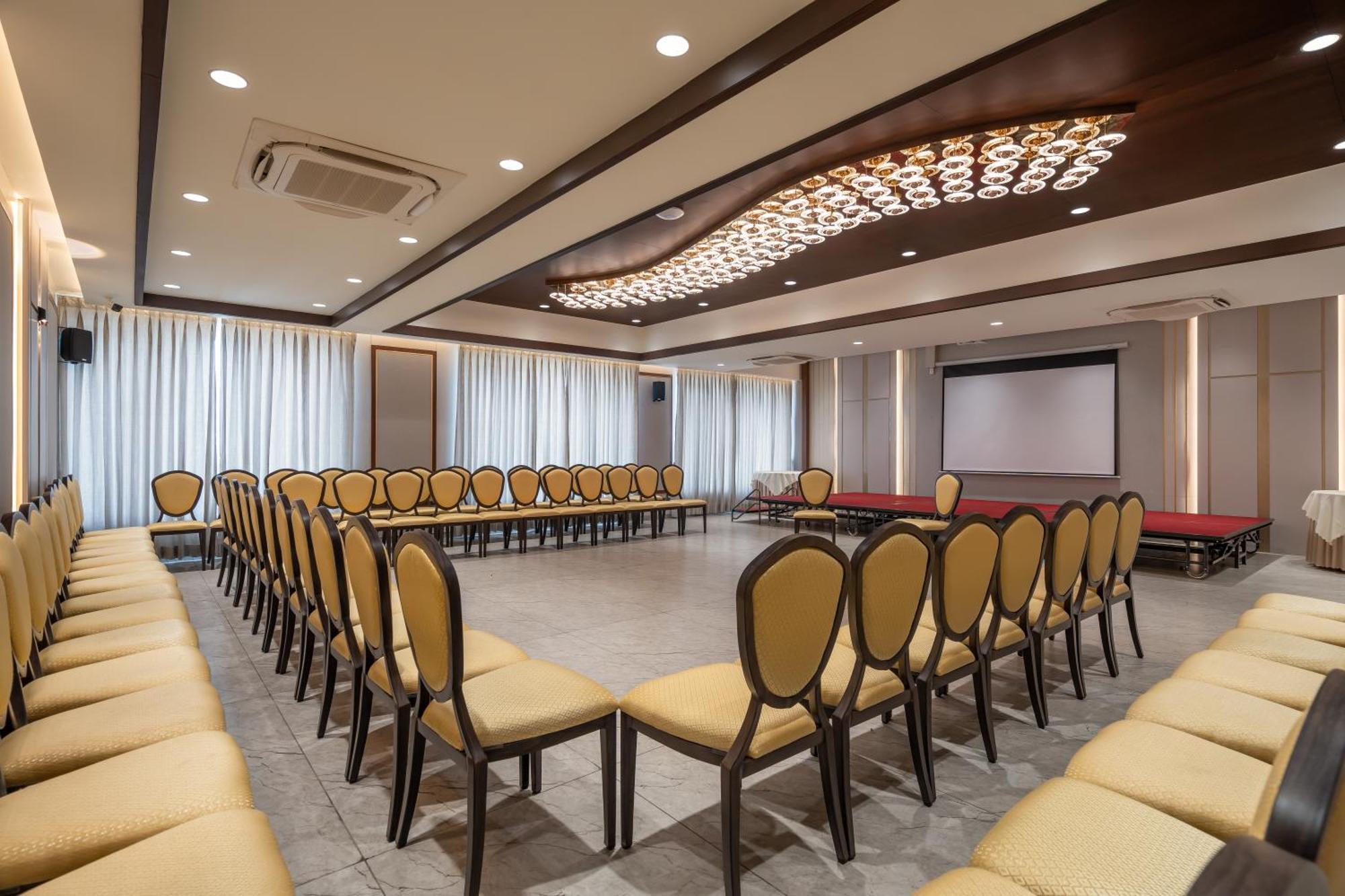 Copper Leaf Hotels, Тирунелвели Экстерьер фото