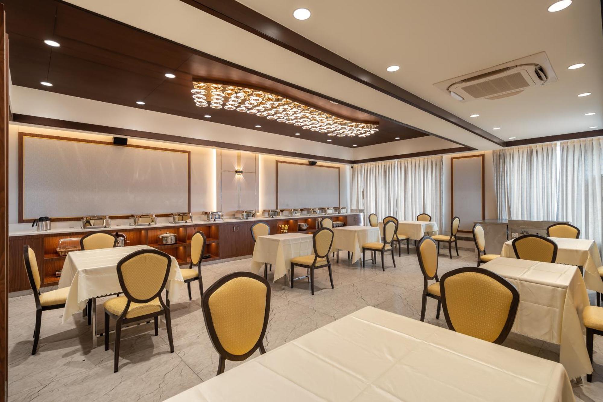Copper Leaf Hotels, Тирунелвели Экстерьер фото