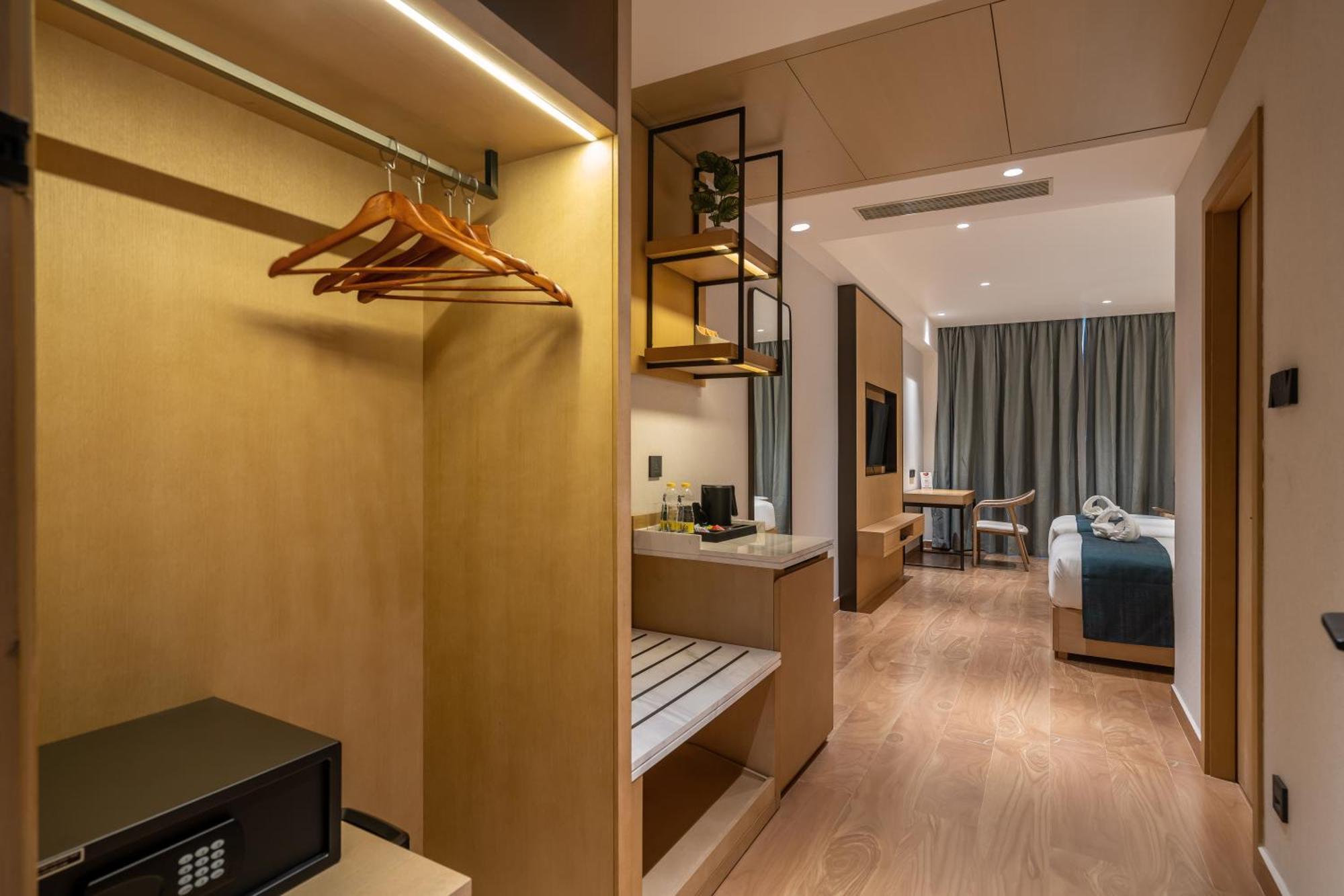 Copper Leaf Hotels, Тирунелвели Экстерьер фото